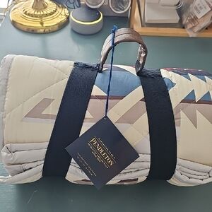 Pendleton Throw Quilted NWT Cream, Blue, and Brown 50" X 70"